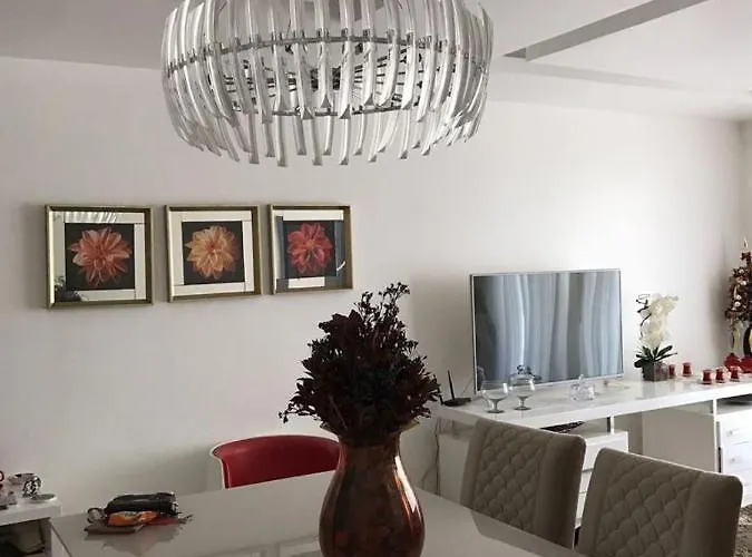 Apartamento Frente A Praça Das Aguas (Praia Do Forte )